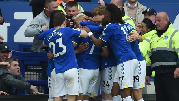 Europski velikani prate mladog braniča Evertona