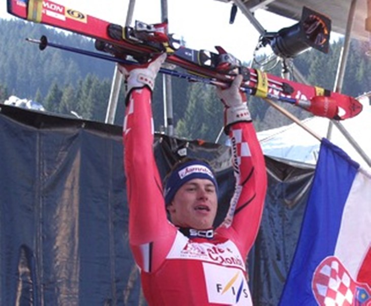 I Ivica na krovu svijeta, sa zlatnim odličjem