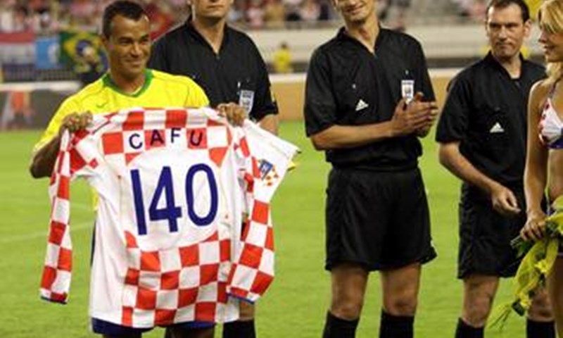 Cafu najavio povlačenje