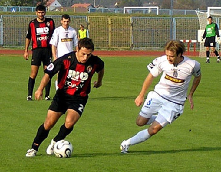 Novinić pred vratima, dvojac potpisao