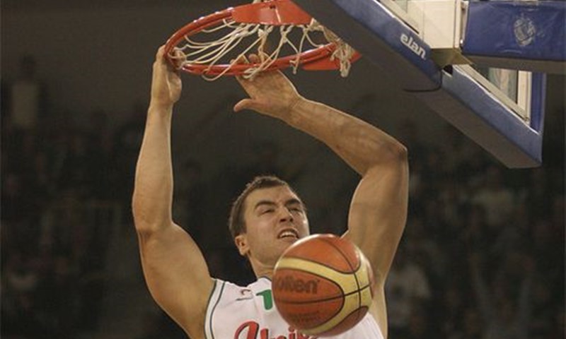 Olimpija se riješila Miliča