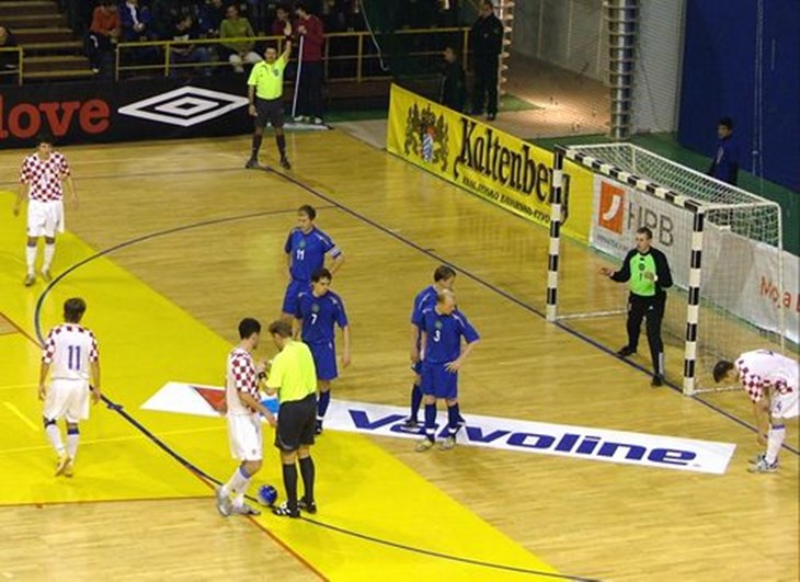 Hrvatskoj teški protivnici
