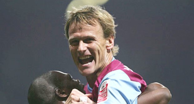 Teddy Sheringham ponovno na travnjaku kao menadžer i igrač