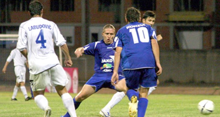 Ipak s četvoricom u zadnjoj liniji