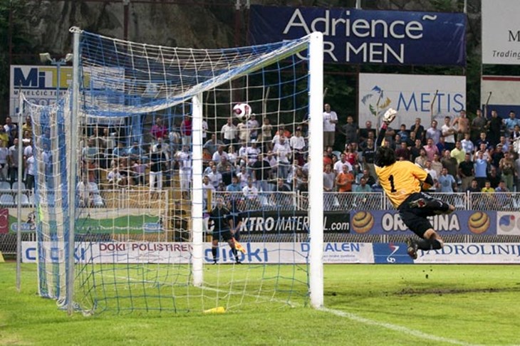 Izrazito neefikasno kolo: Obrana Istre na čelu s Ivešom zaustavljala sve pokušaje Farmaceuta