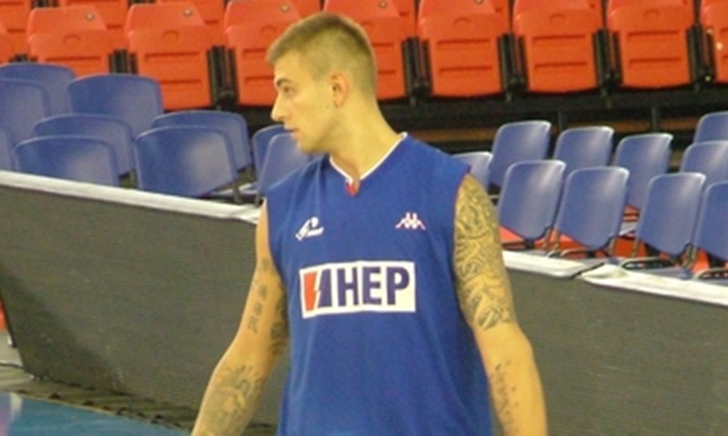 Efes Pilsen uz dosta muke do trofeja