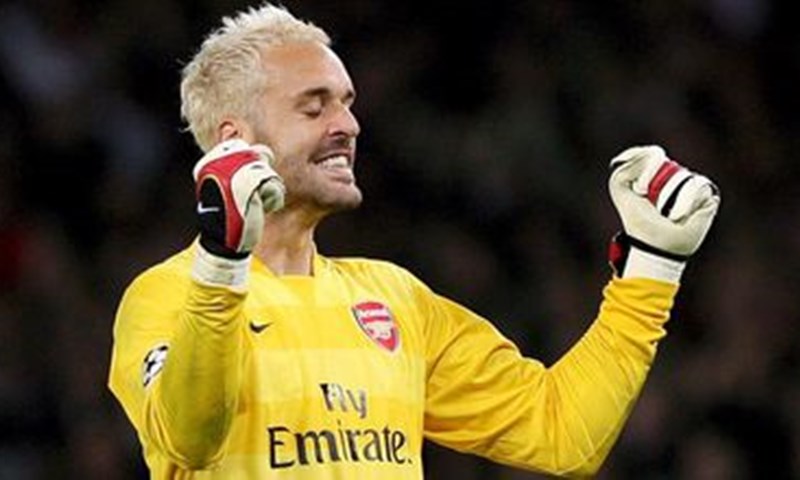 Almunia u dresu Engleske?
