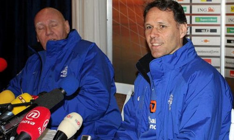 Van Basten podnio ostavku