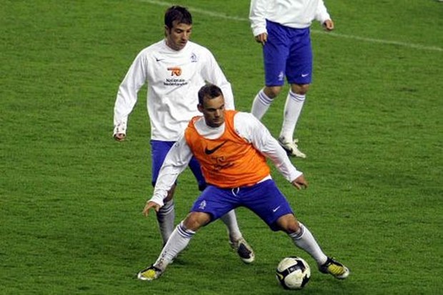 Branca: "Sneijder neće biti prodan"