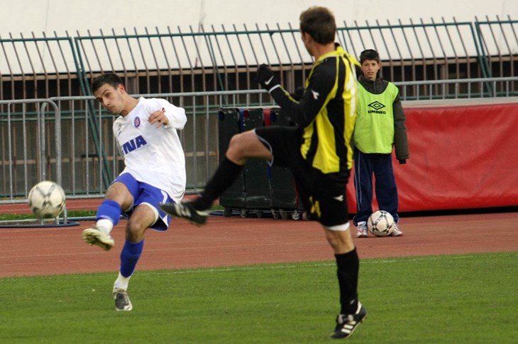 Slika 2 od 3.