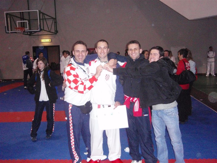Slika 2 od 3.