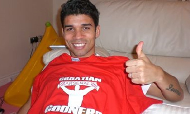 Eduardo "out" do rujna