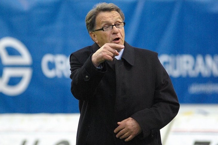 Ćiro: Trener svih trenera ili...?