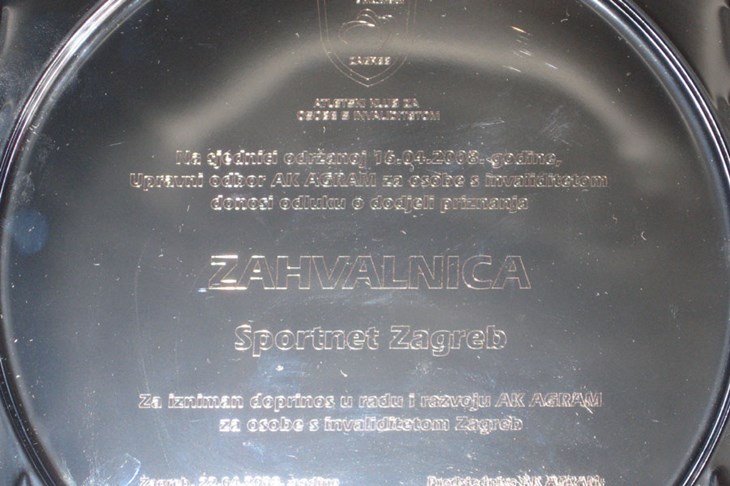 Slika 1 od 1.