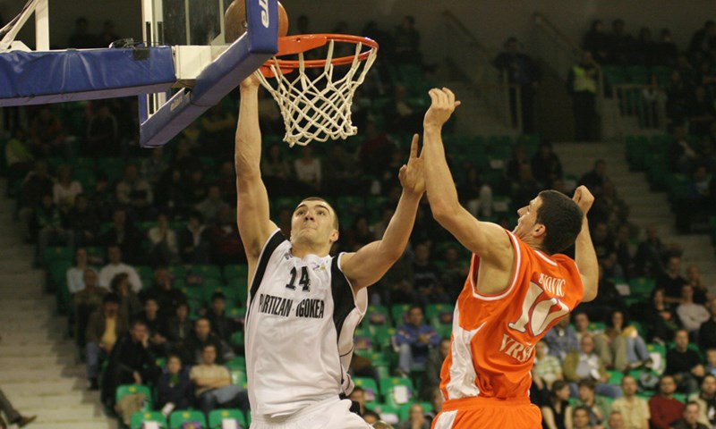Panathinaikos predstavio trojku