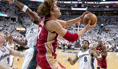 Teža ozljeda centra Cleveland Cavaliersa, za Andersona Varejaa sezona završena