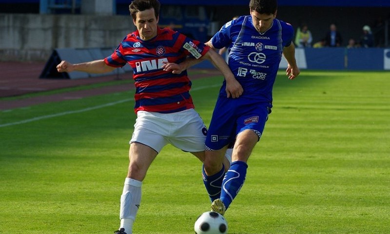 Mikuliću prvi trofej sezone