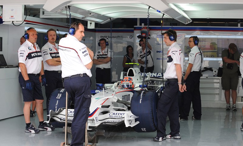 Kubica ostaje u Renaultu