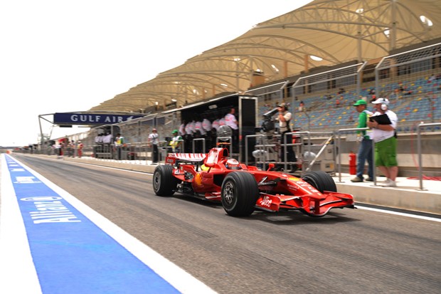 Massa: "Mercedes bi mogao biti neugodan"