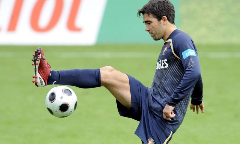 Deco kandidat za sportskog direktora Barcelone, strahuje se od sukoba interesa