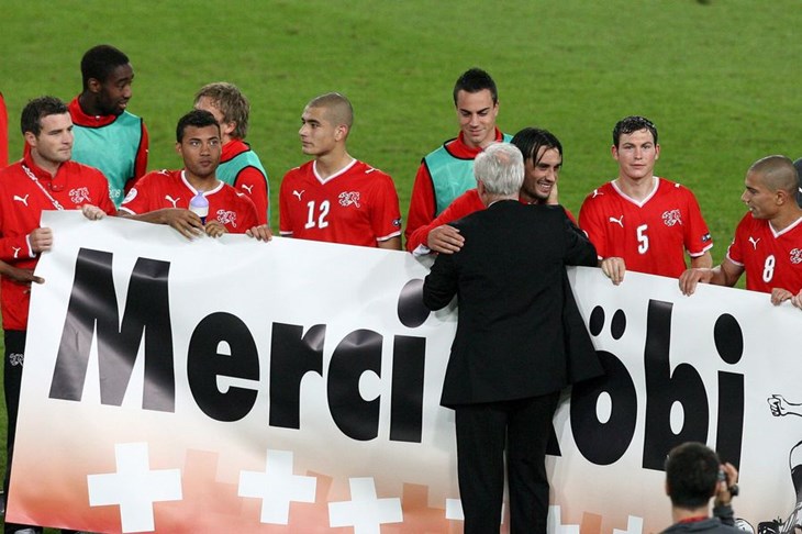 Kuhn ponosno odlazi s klupe Švicarske