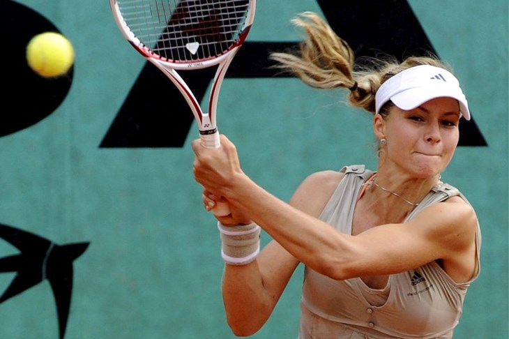 Čakvetadze jedva, Kirilenko out