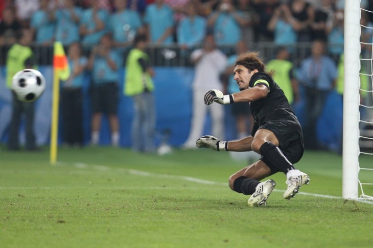 Rustu završio reprezentativnu karijeru