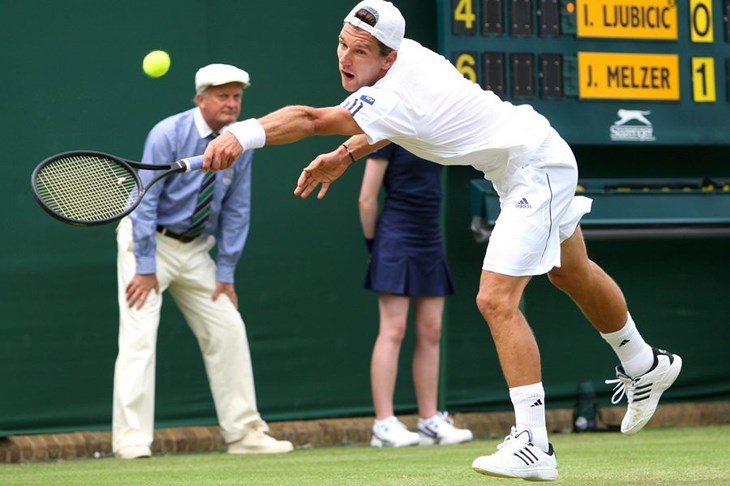 Ljubo se vratio pa stao