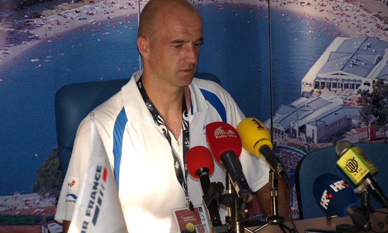 Ljubo i dalje na mukama