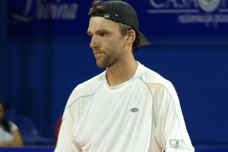 Karlović lako protiv Serre