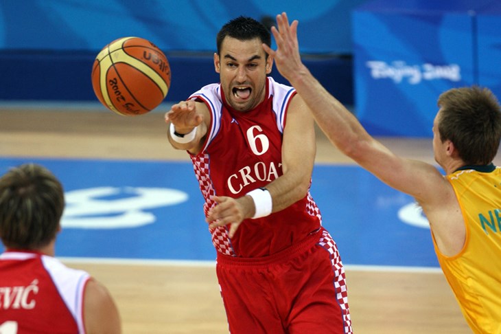 Tricama pregazili Australiju