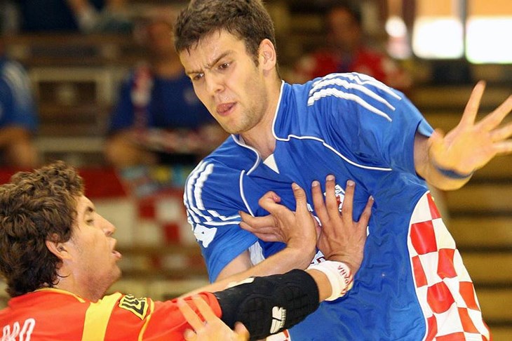 Potopili nas Nijemci