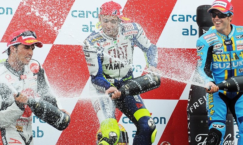 Valentino Rossi grabi prema tituli