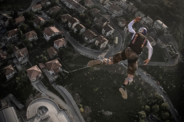 BASE skok s Novog Avazovog tornja