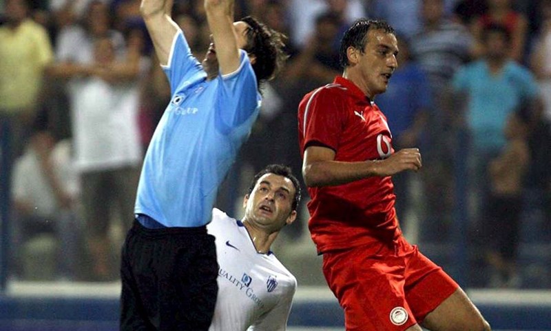 Cesarec strijelac, Olympiakos preokrenuo
