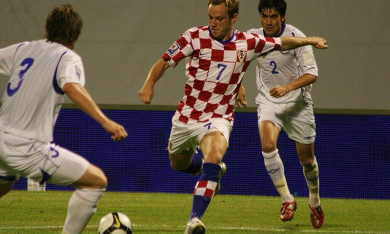 Rakitić zabija i u Europi
