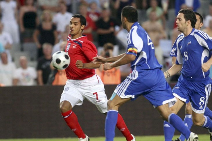 Ševa spasio Ukrajinu, Cole Englesku