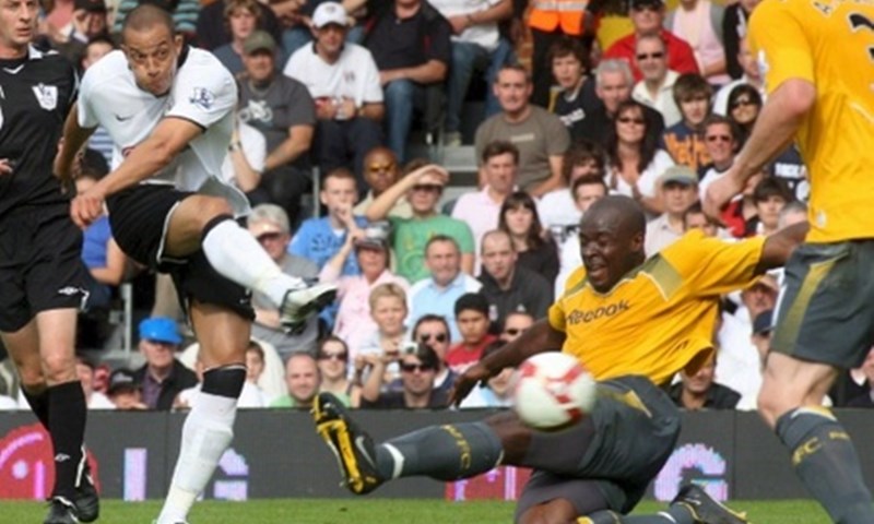 Arsenal goropadan, Newcastle u rasulu