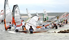 Održana windsurfing regata u Šimunima