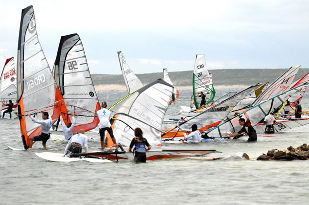 Održana windsurfing regata u Šimunima
