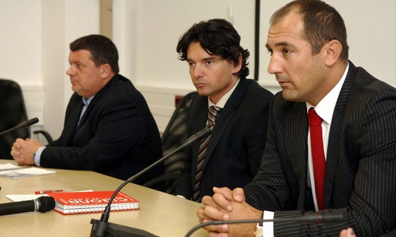 Postoji li "izlazna strategija"?