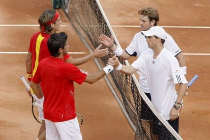 Rusi i Amerikanci ne odustaju