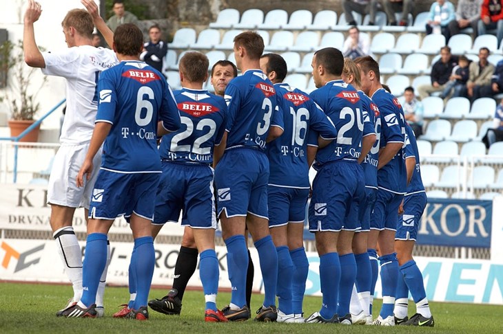 Unešićki šok za Osječane