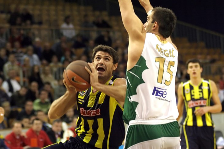 Fenerbahče bez Gire poražen u Berlinu