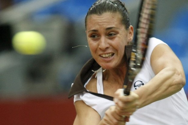 Dvije nositeljice out