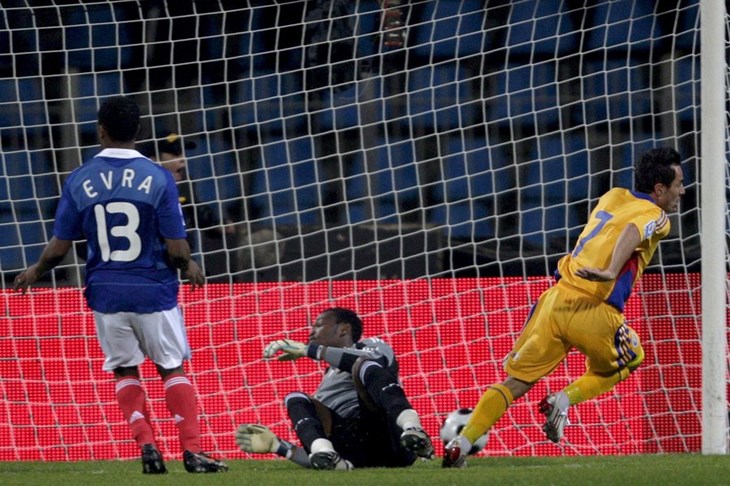 Novi posrtaj Francuza