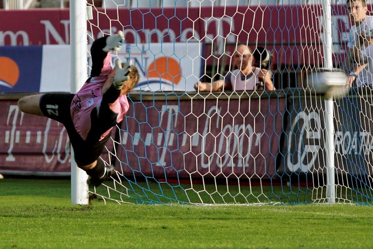 Burcsa vinkovački junak