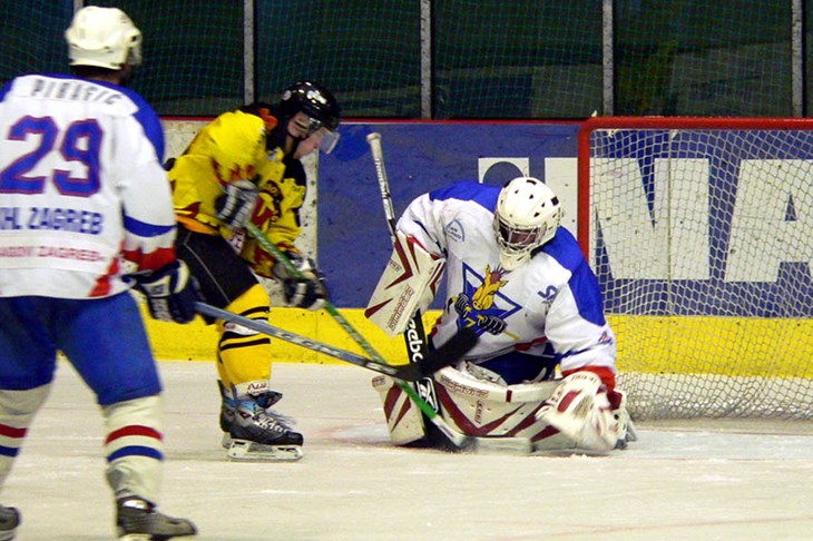 Žuti potpuno nadigrali Veprove