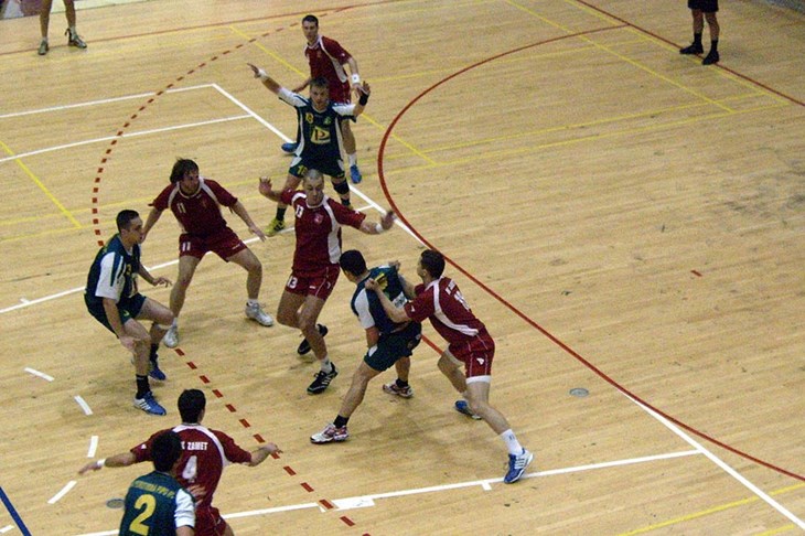 Pipo slavodobitno u gostima