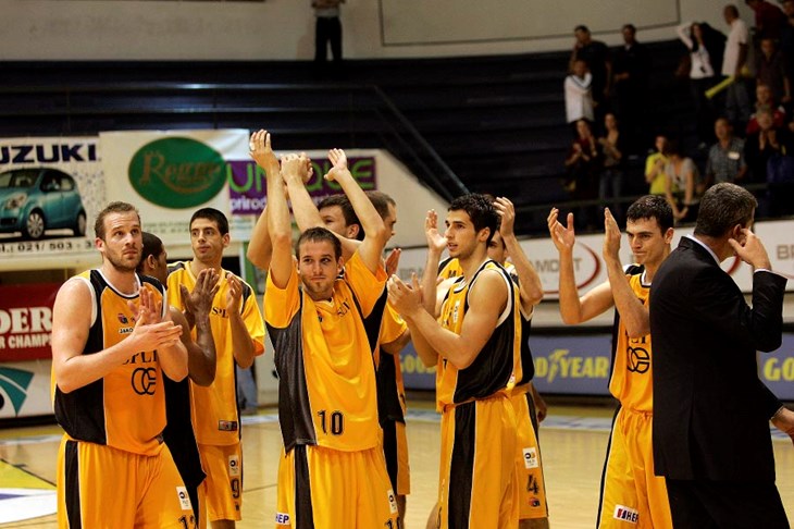 Lov na gostujući plijen